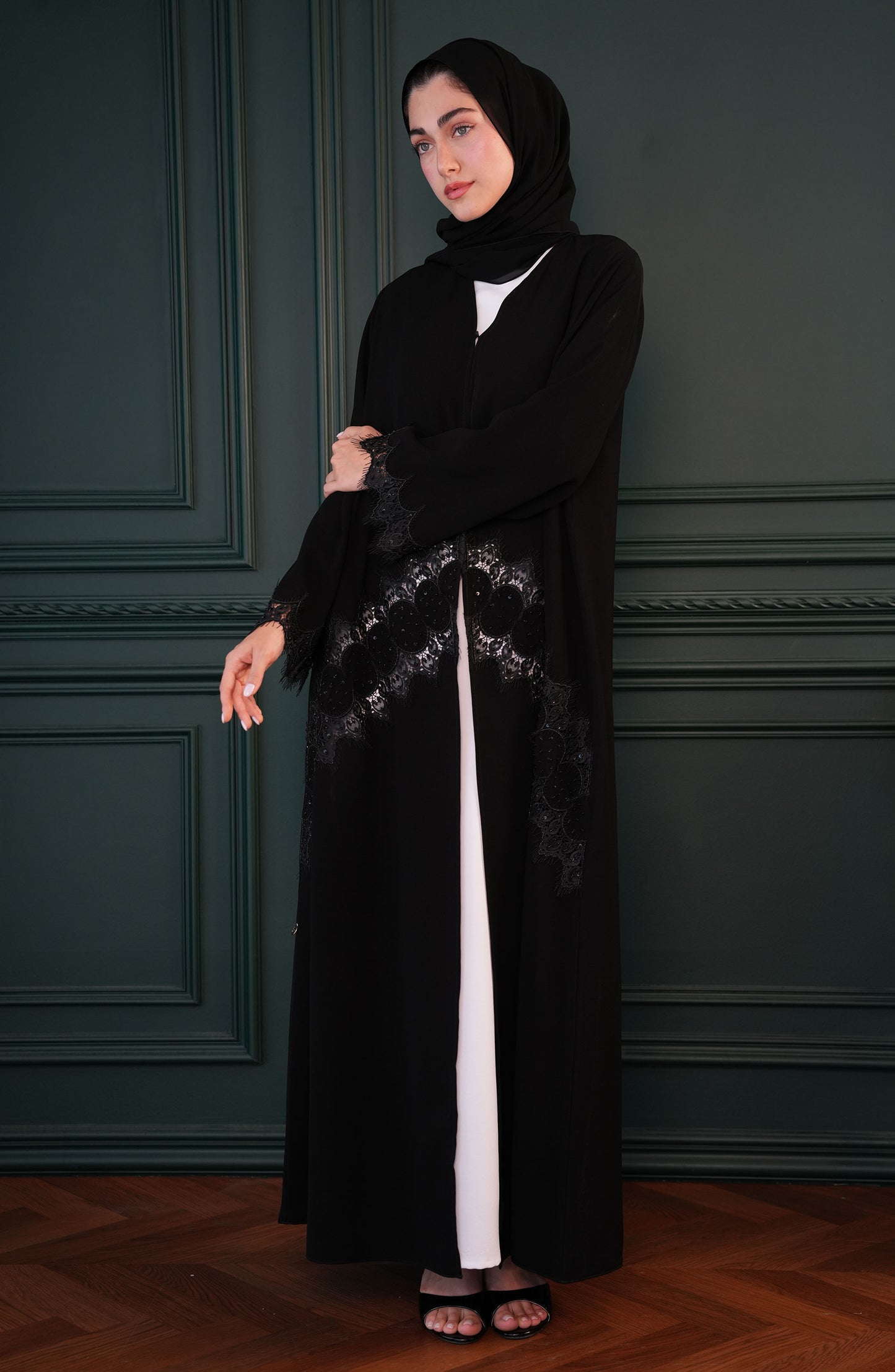 Kuwaiti Salsa fabric, embroidered lace with handwork Abaya