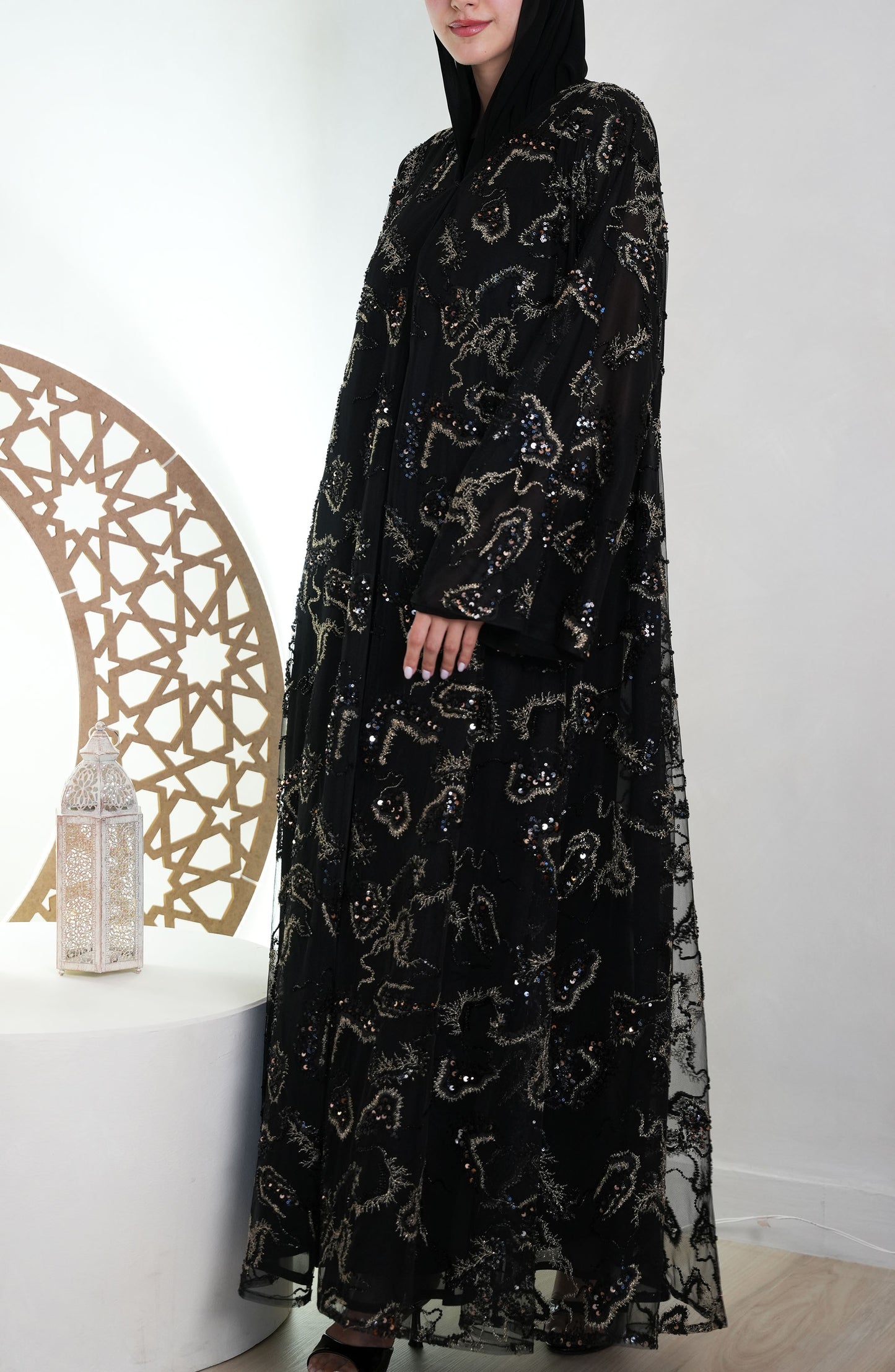 Hand-embroidered Toor with chiffon lining Abaya -Black