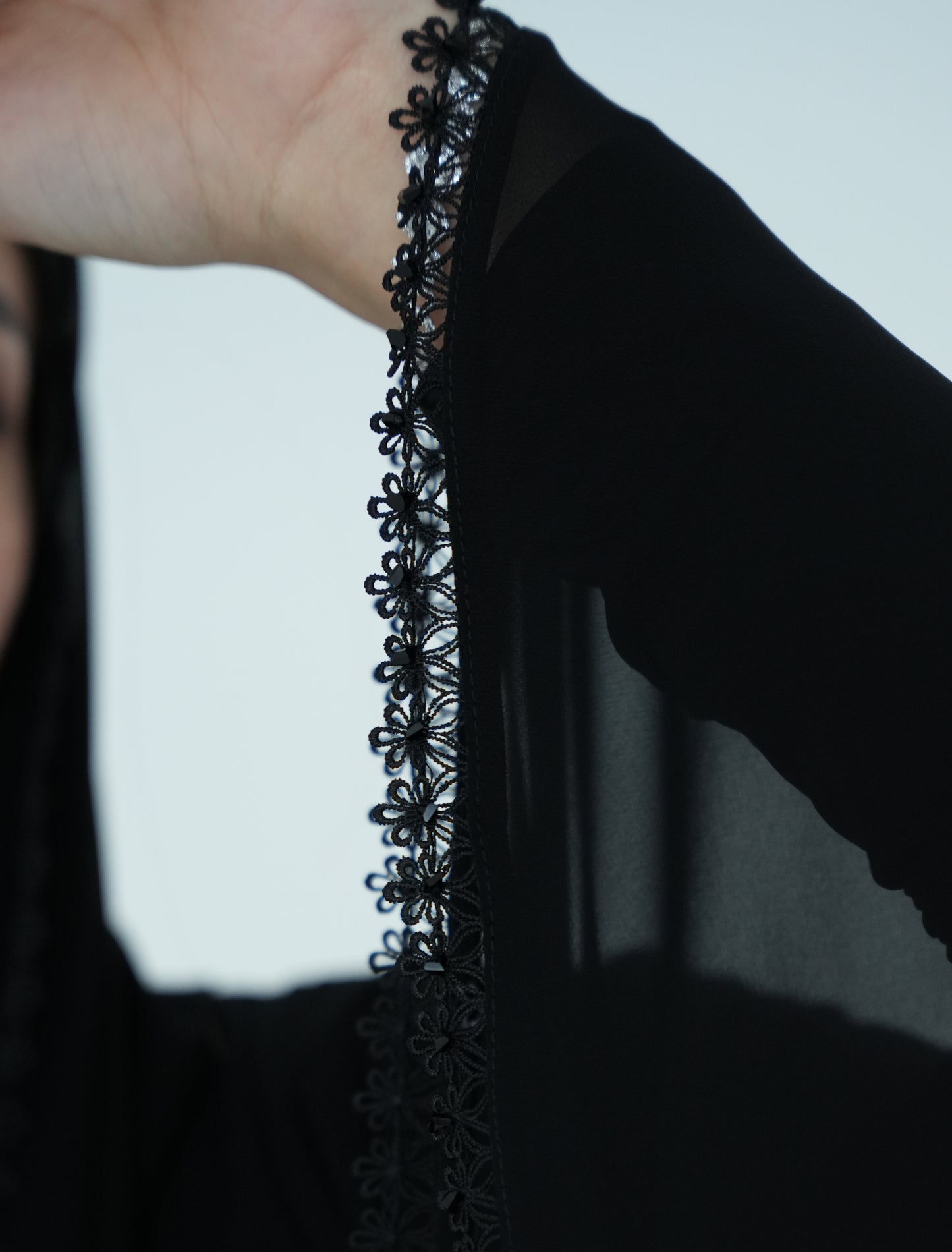 D035 Abaya