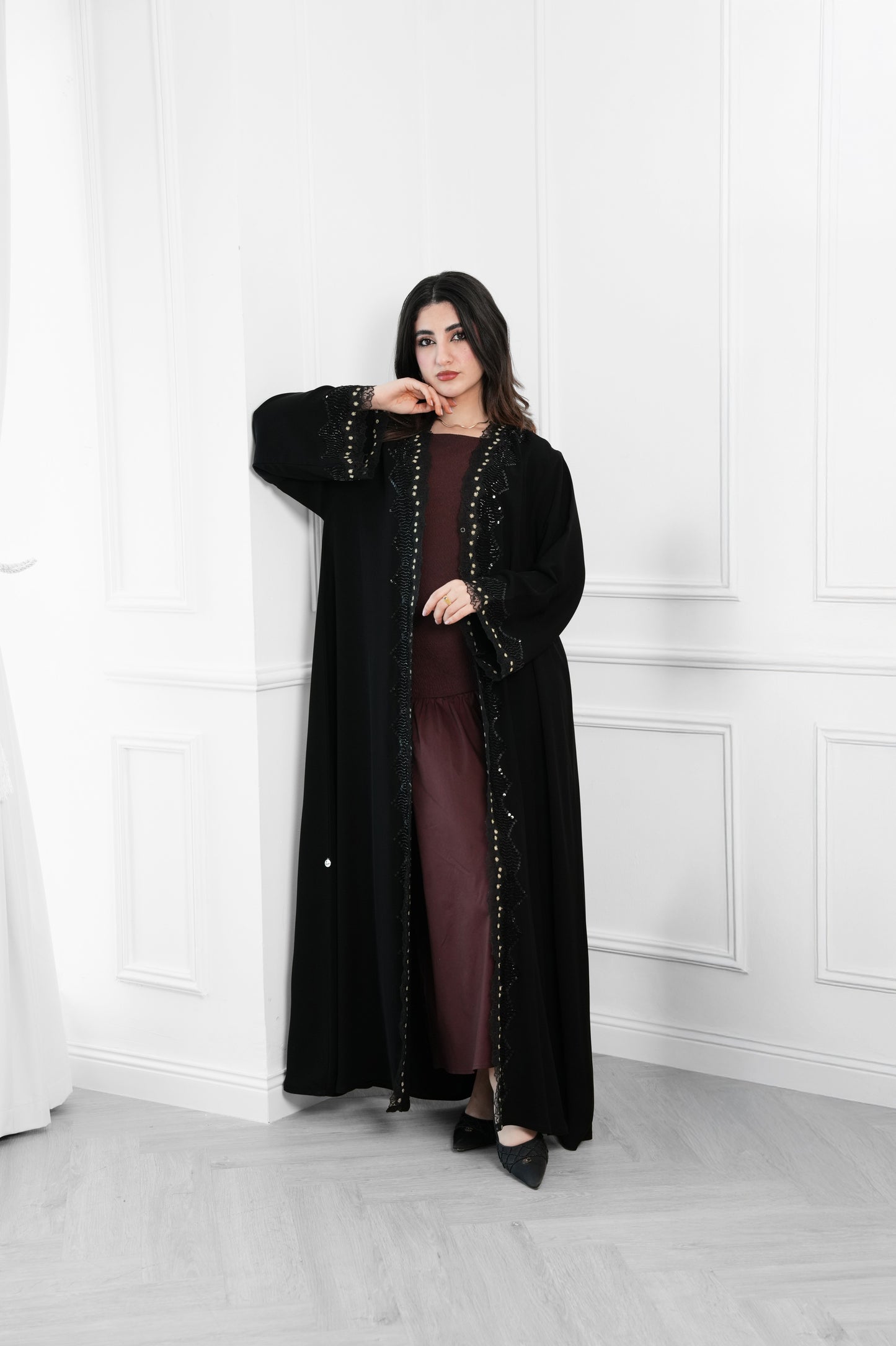 Dantil with handwork beads Abaya - Black