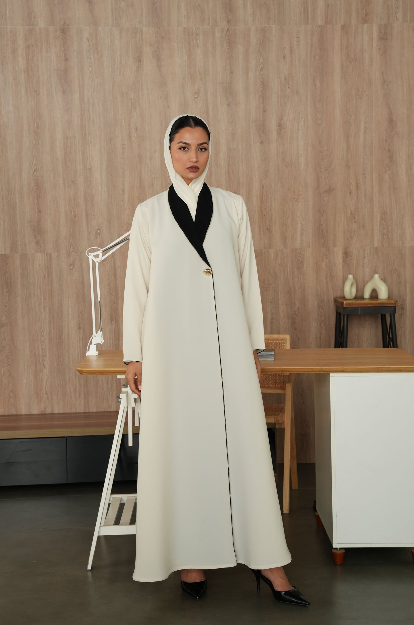 Italian Crepe Office Abaya – White Grace