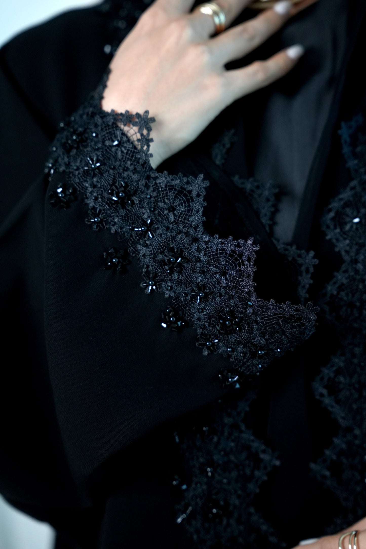 Elegant Safwa Kuwaiti Crepe Abaya