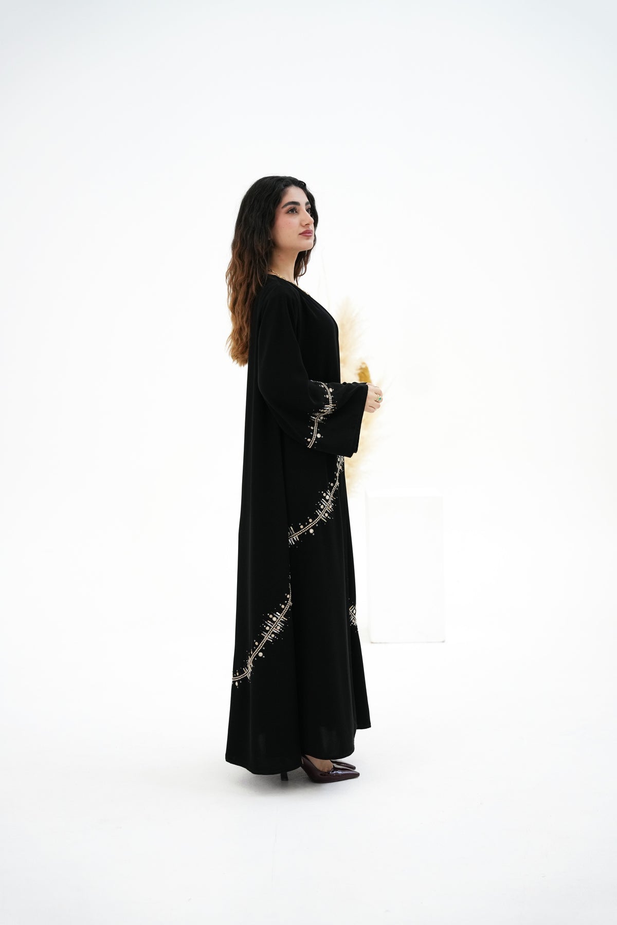 infinitie Abaya