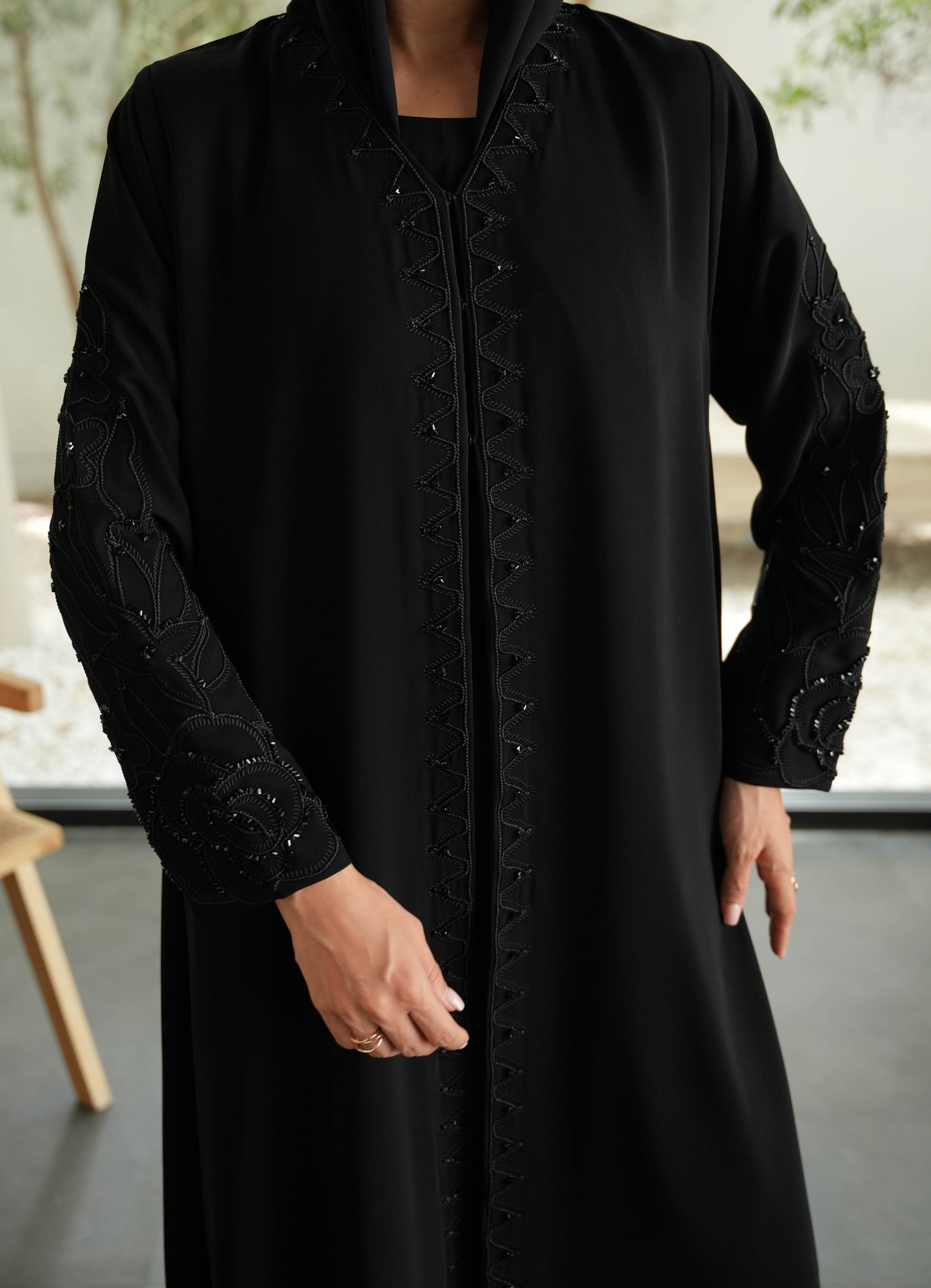 Victory Kuwaiti Crepe abaya