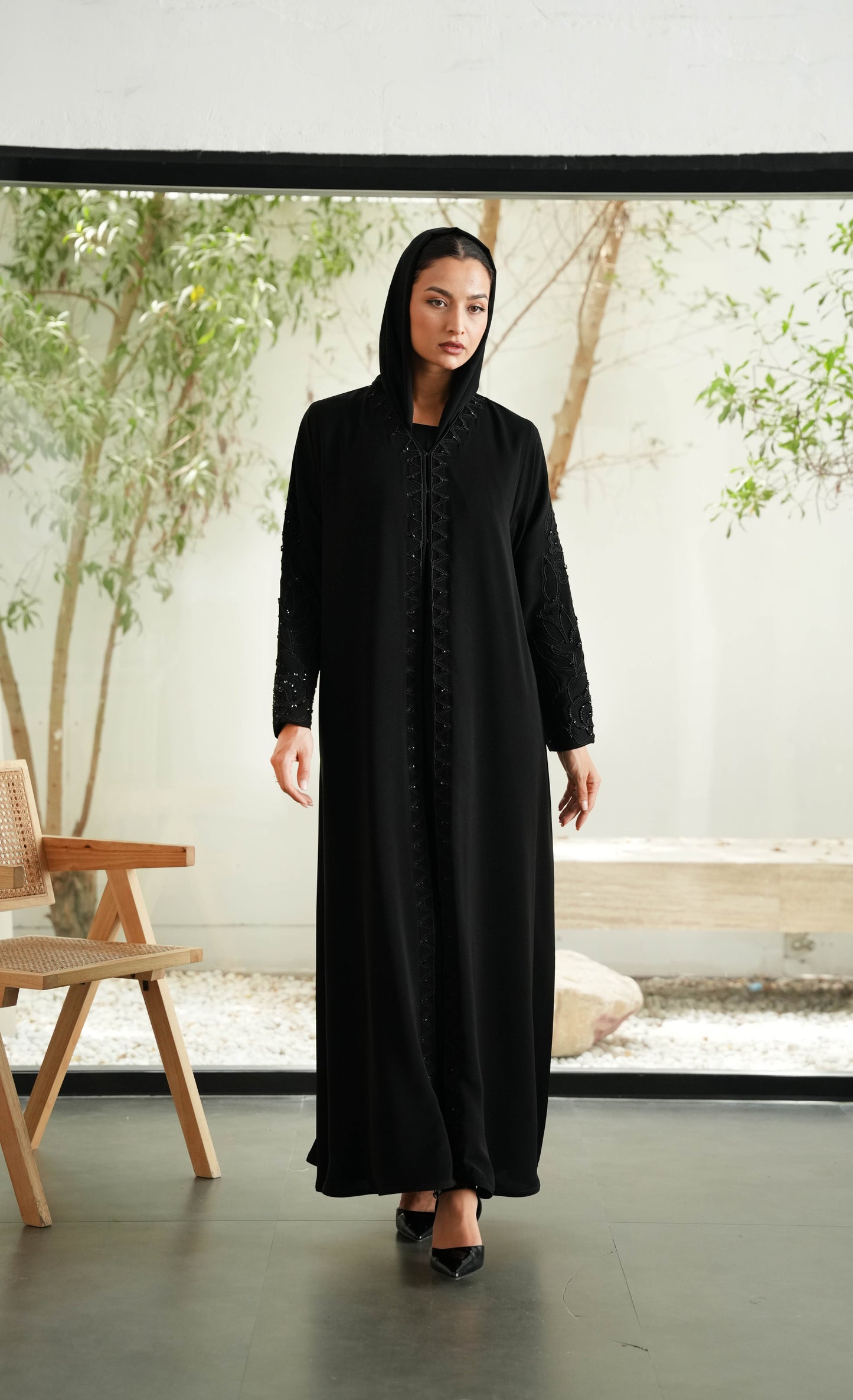 Victory Kuwaiti Crepe abaya