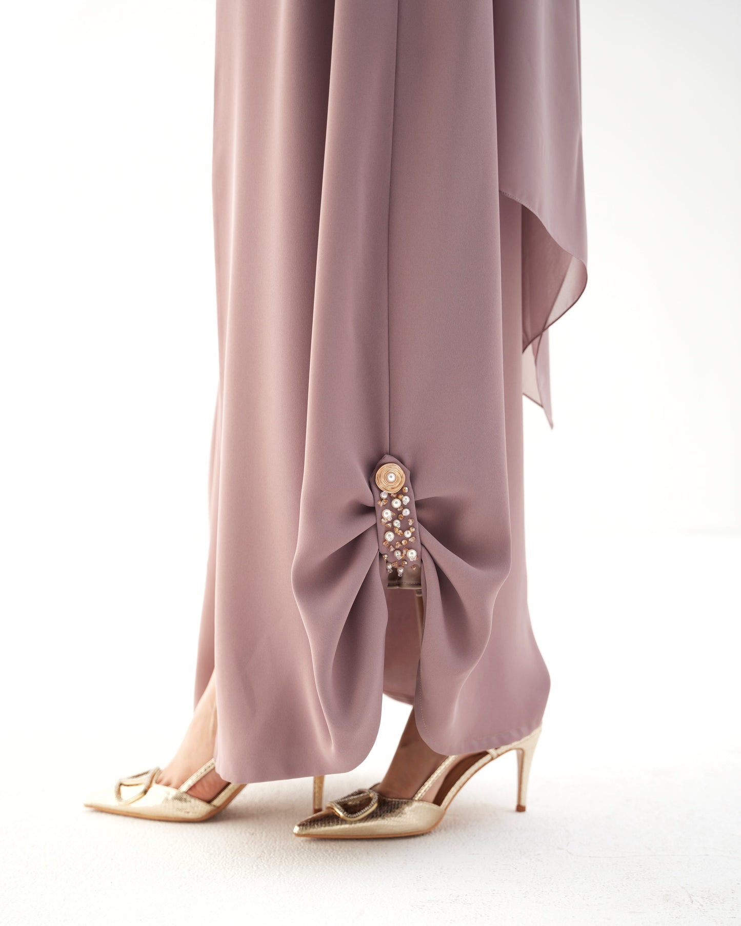 Galaxy - Buttons & crystal Abaya