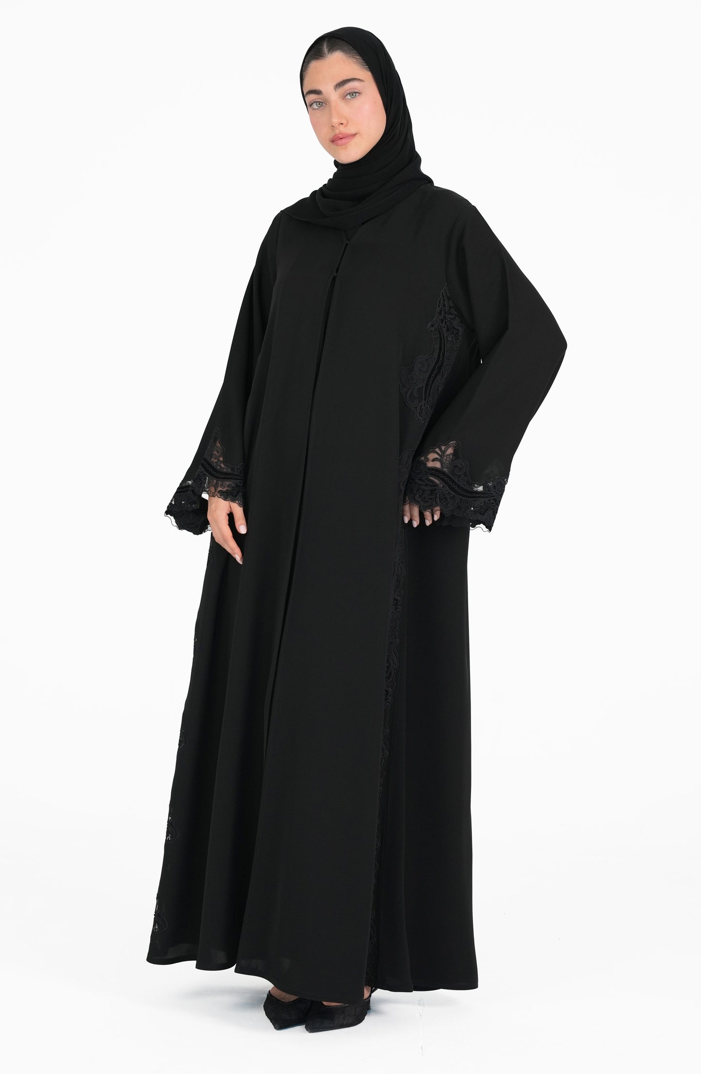 Internet Fabric with High Quality Lace Black Abaya