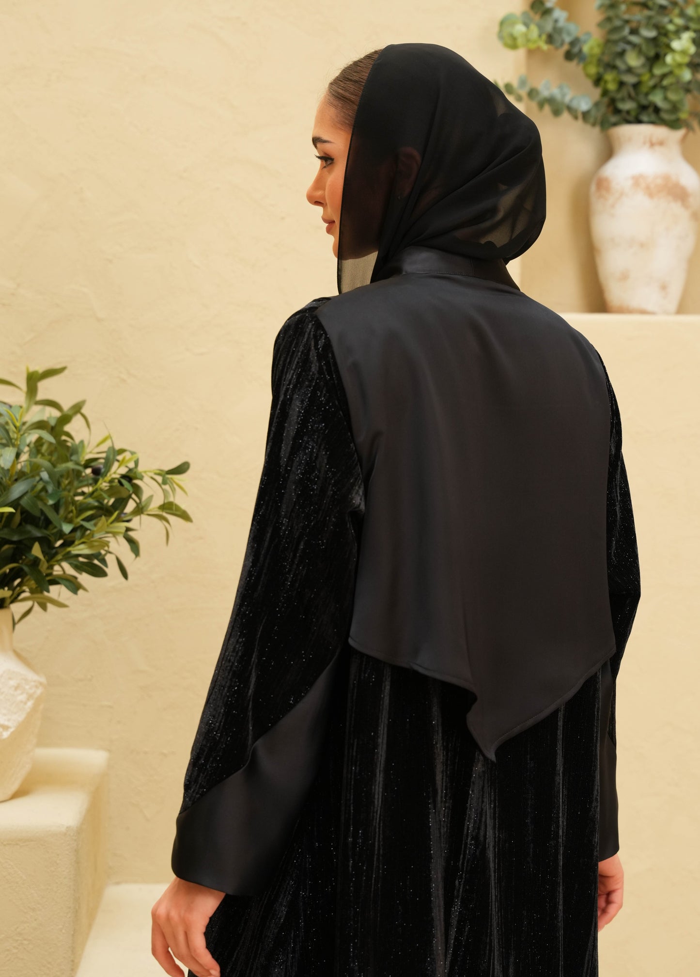 Velvet with Harir Crepe - Black