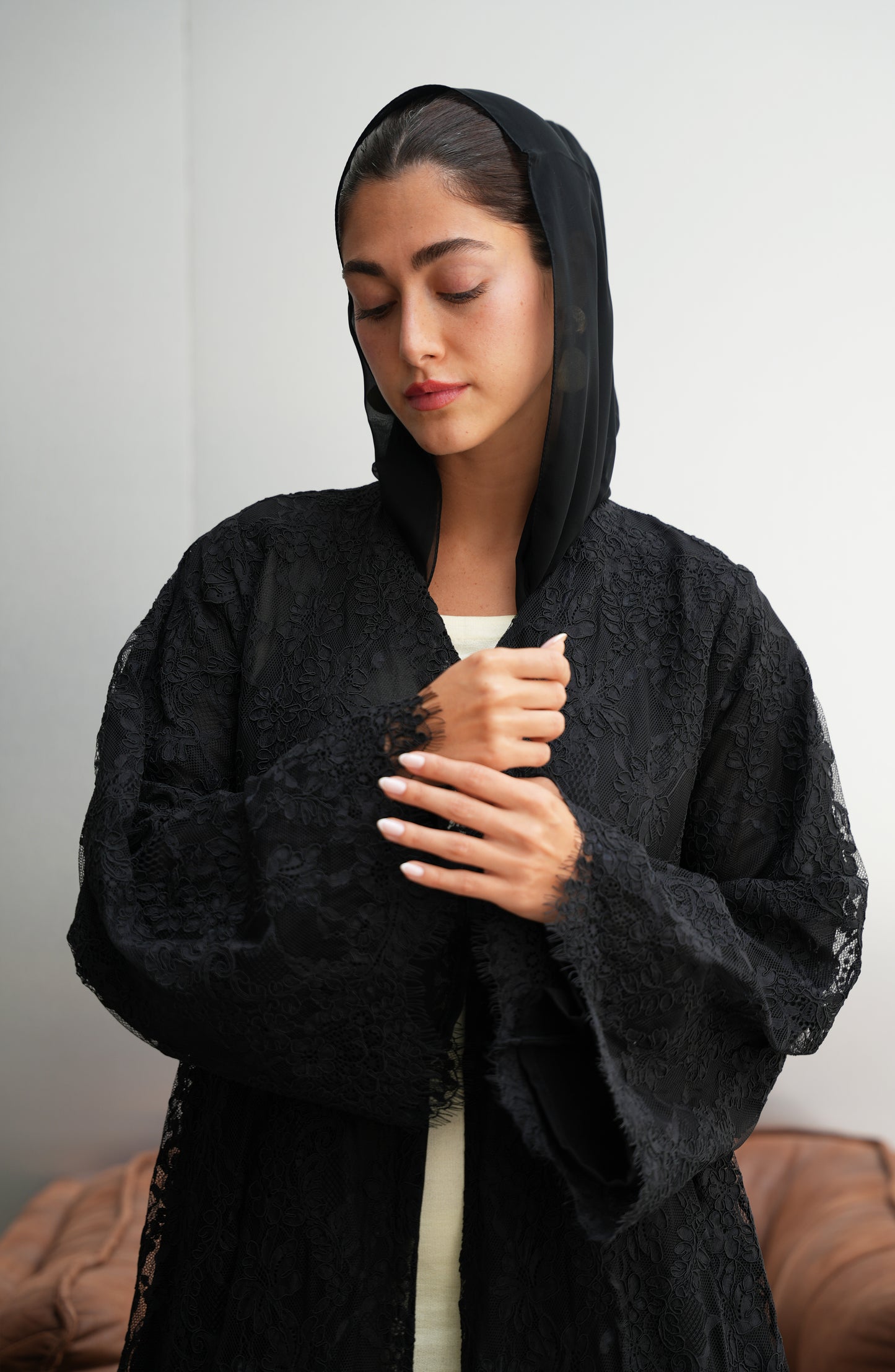 Royal Dantil abaya