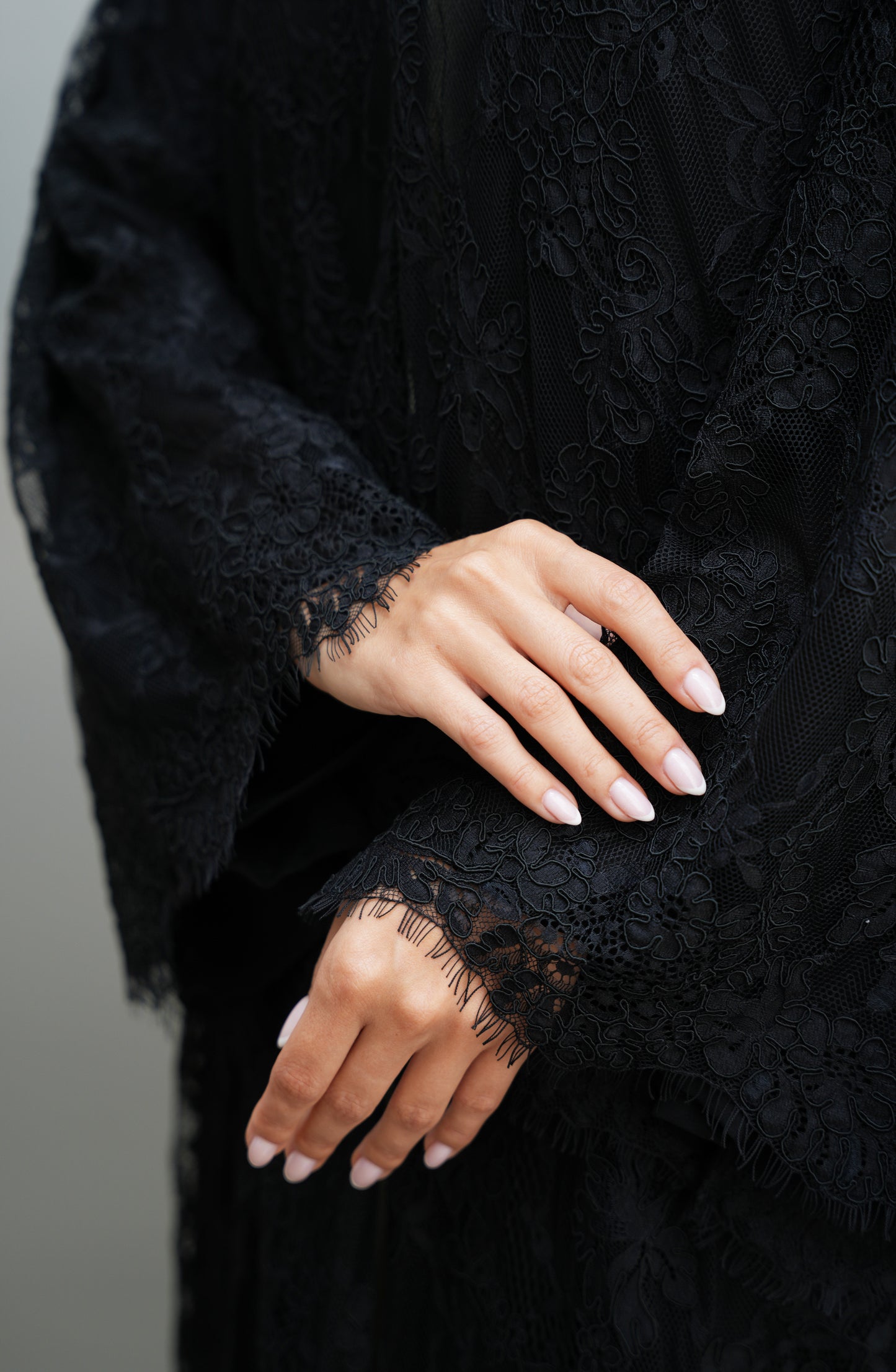 Royal Dantil abaya