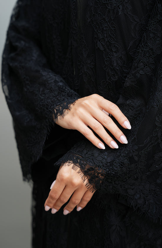 Royal Dantil abaya