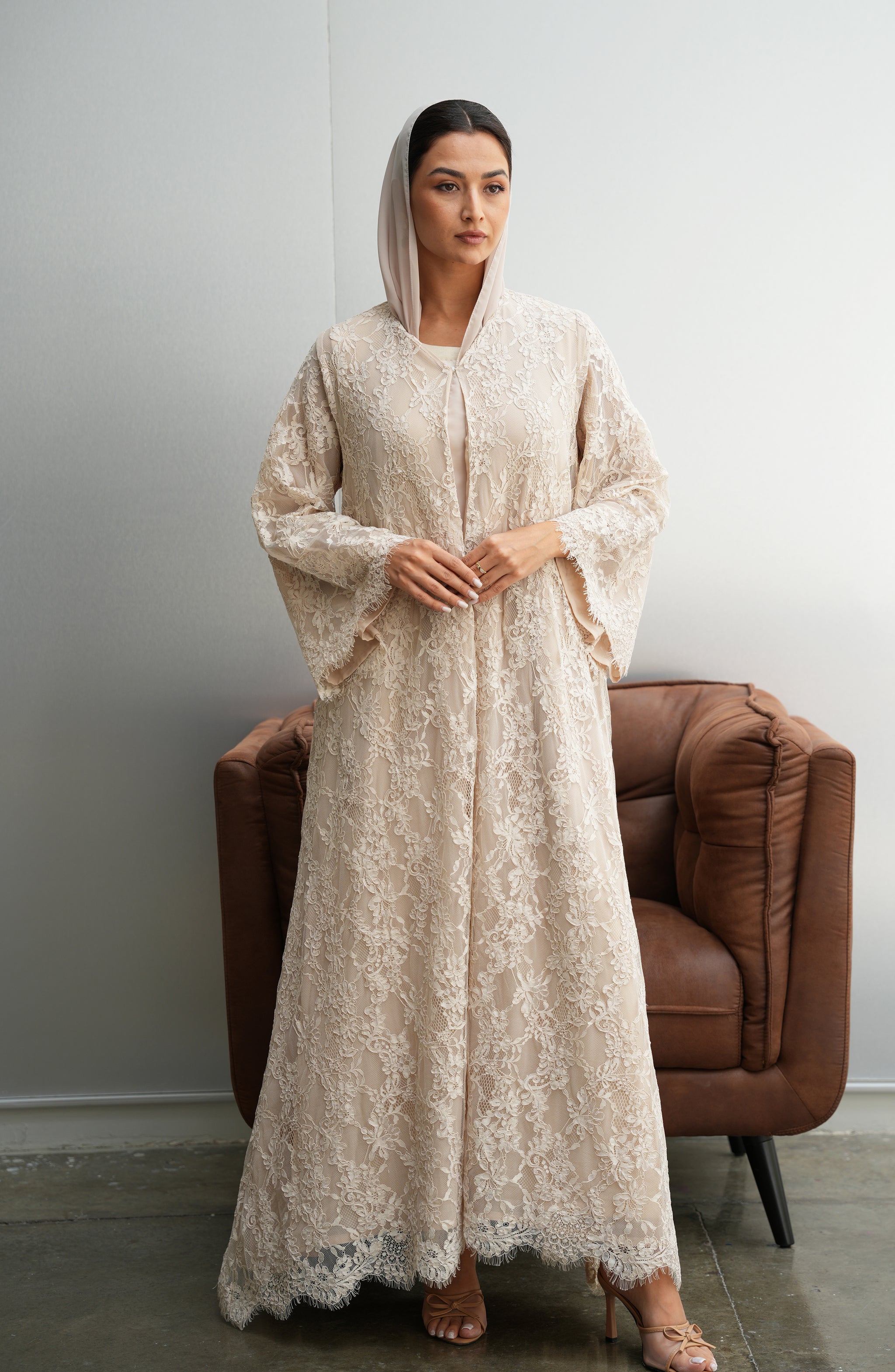 Royal Dantil abaya