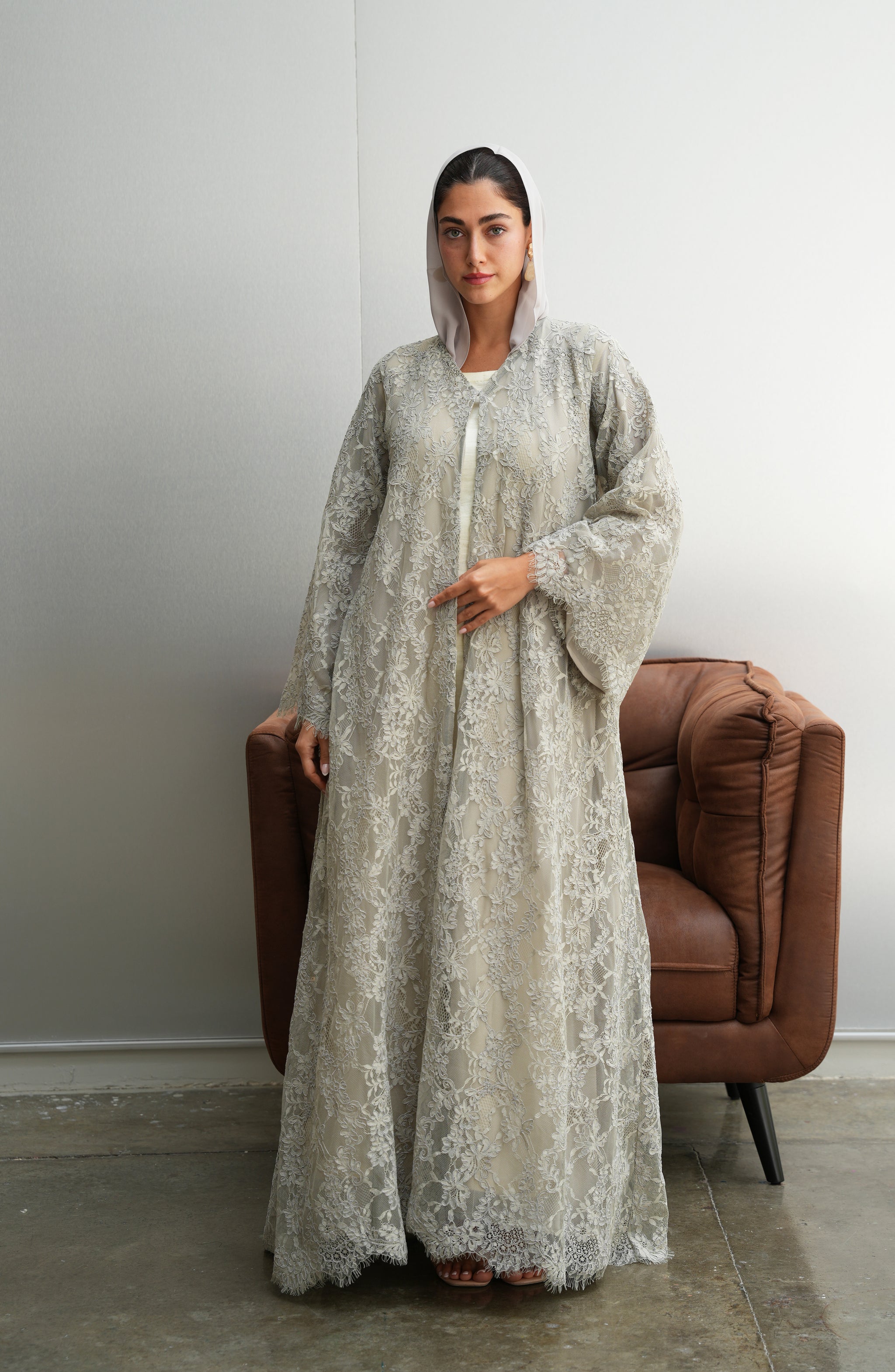Royal Dantil abaya
