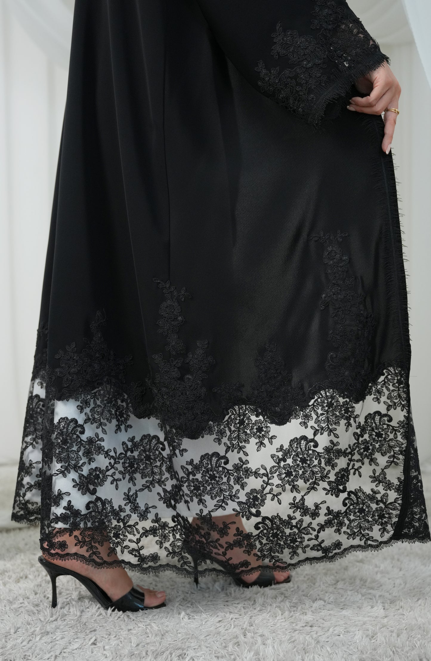 Black Internet fabric, Lace Style