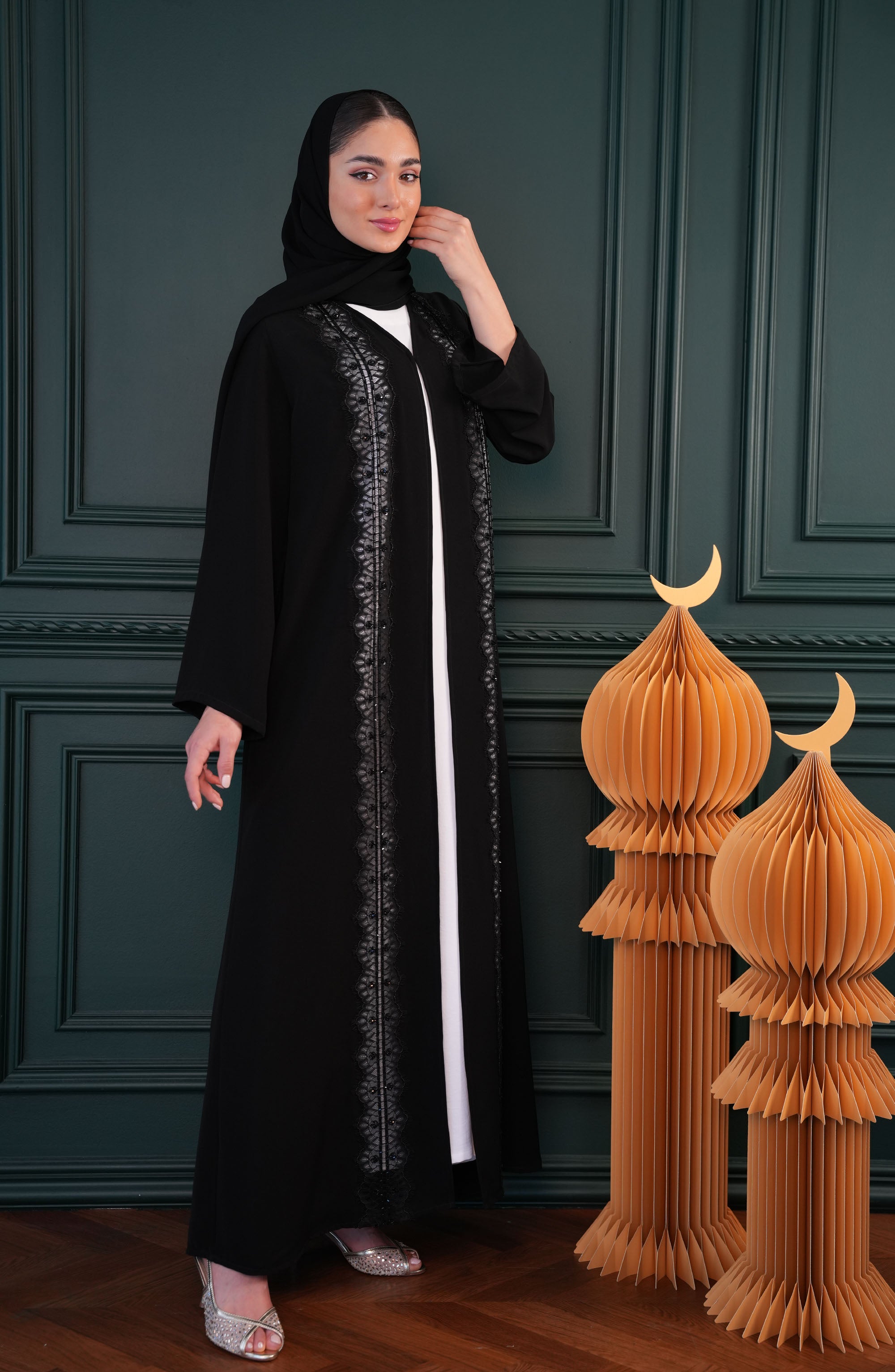 Victoria Kuwaiti fabric with lace embroidery and handwork Abaya