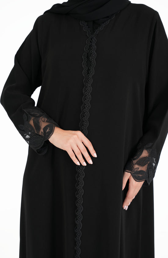 Victoria Kuwaiti Abaya with Dantel