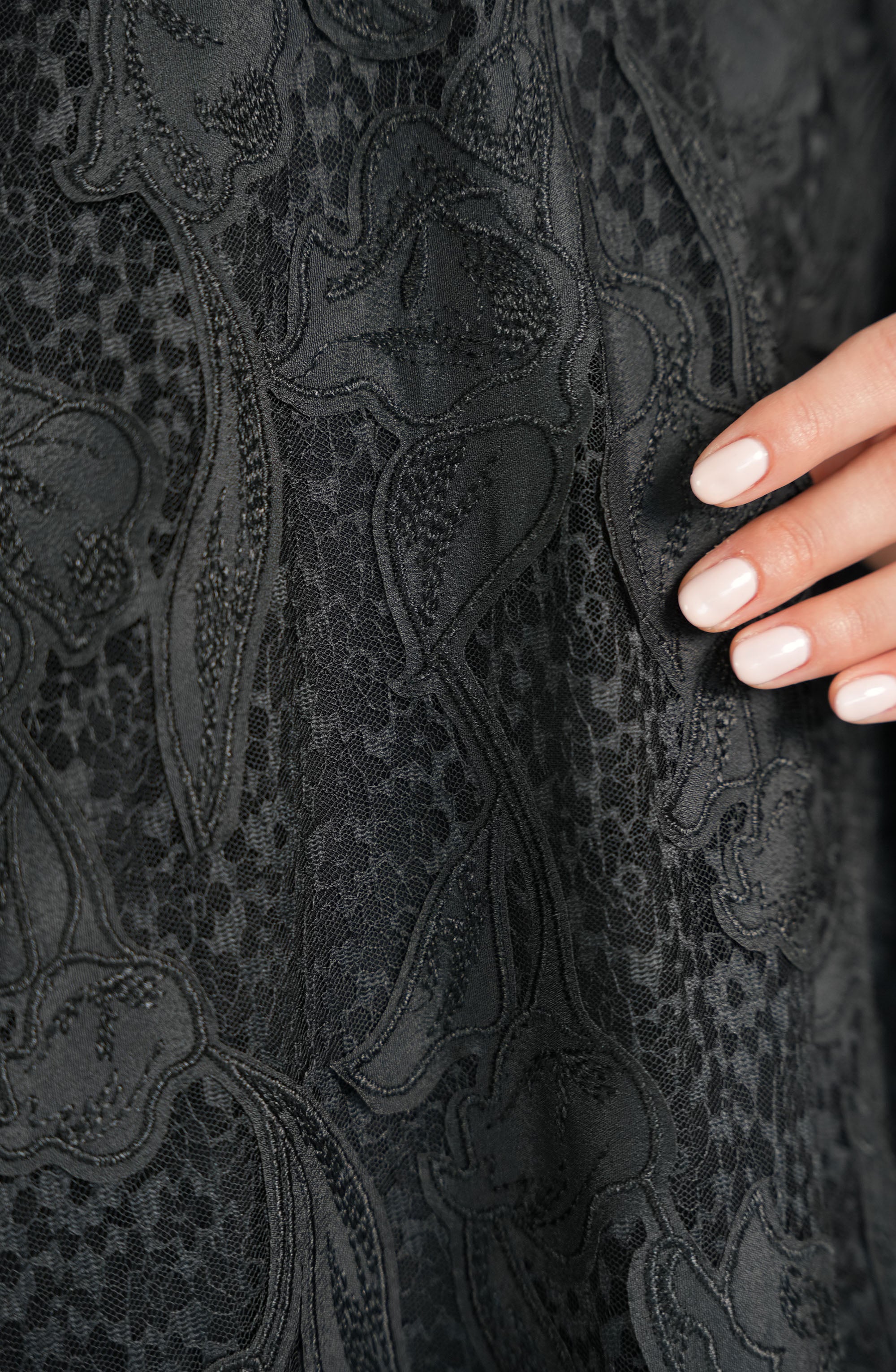 Dantil with Laser Toor Abaya