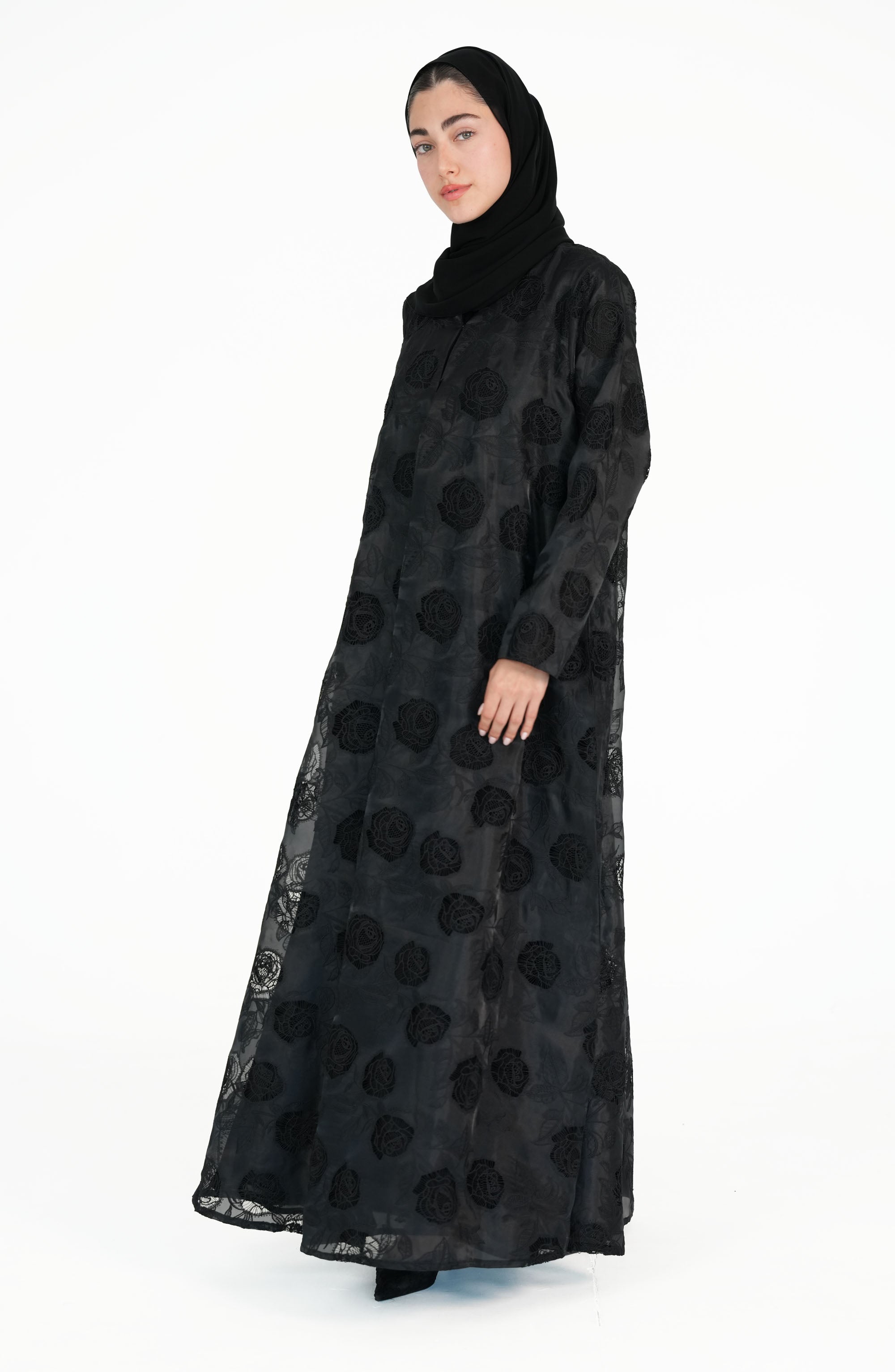 Organza embroidered with roses and Chiffon botana