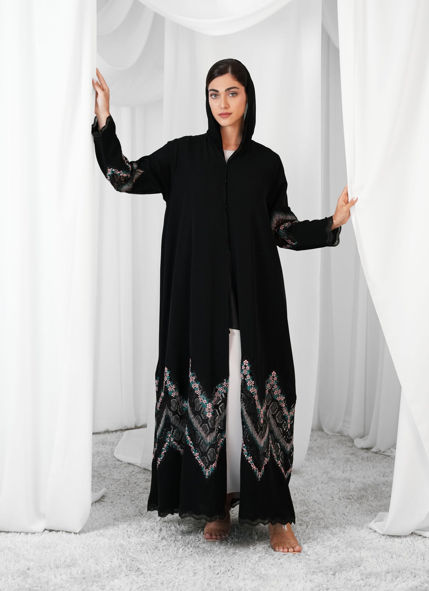 Victoria Kuwait crepe Lace style