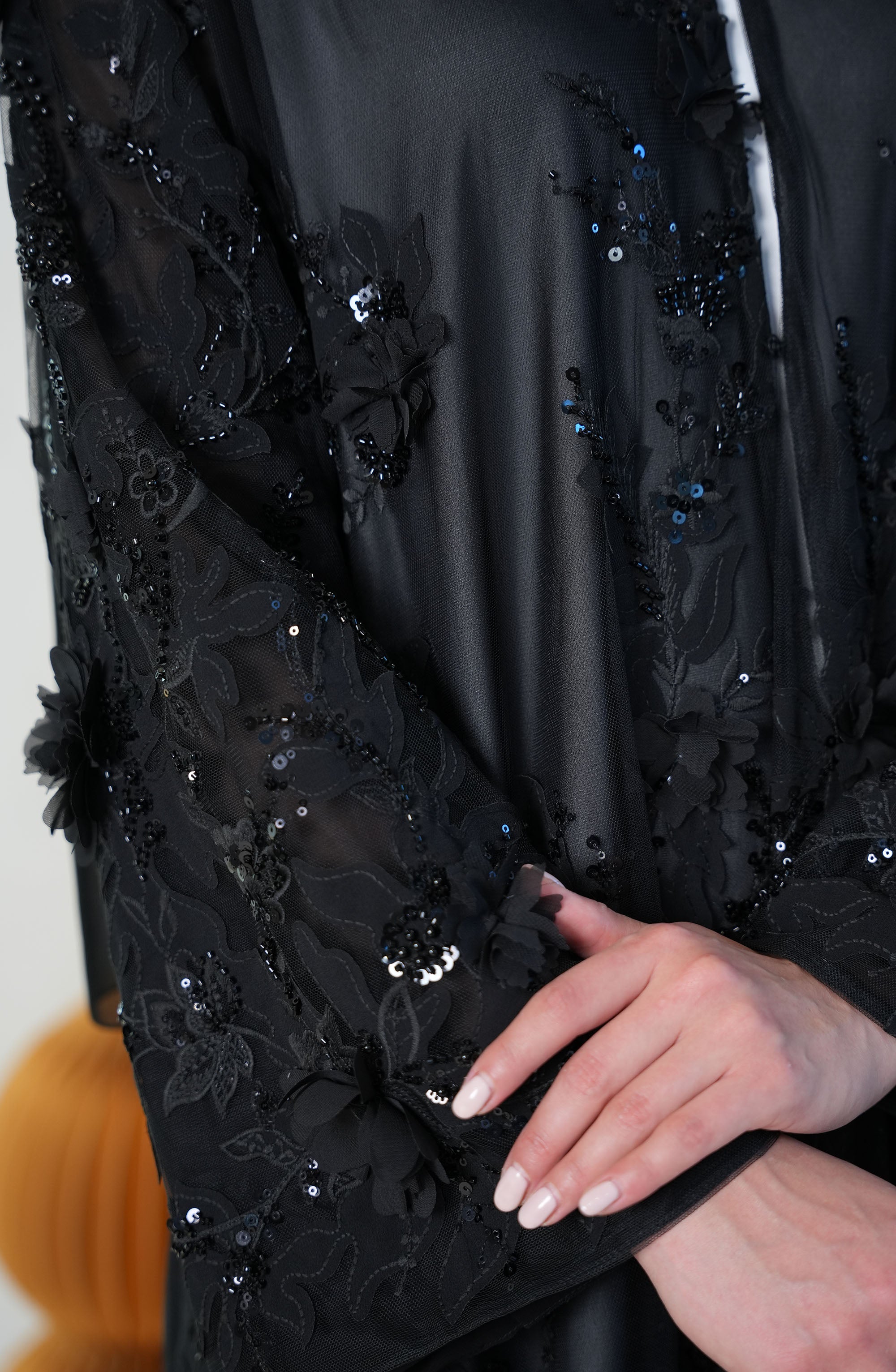Hand-embroidered toor, lined Abaya