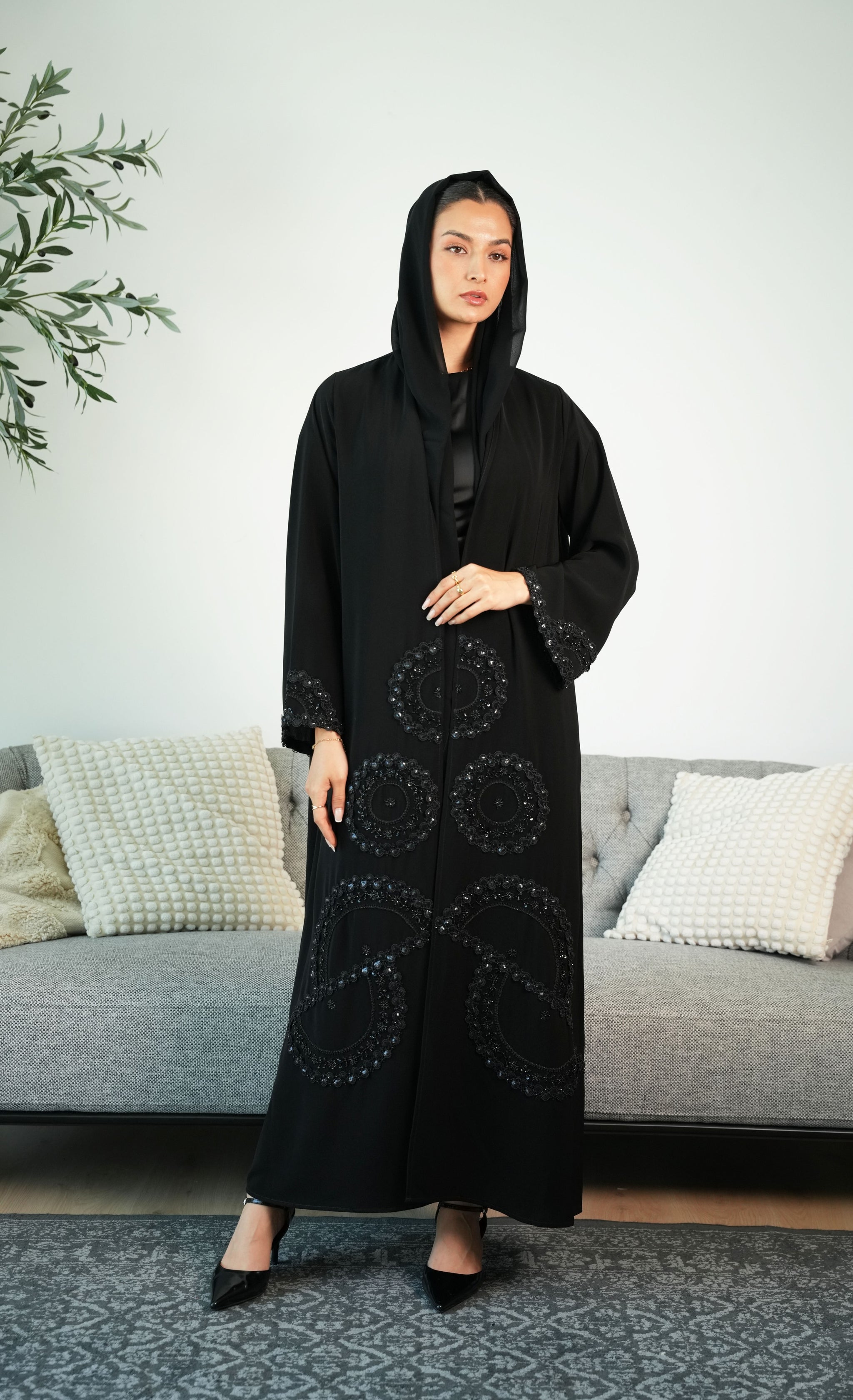 Victory Kuwaiti Crepe with Dantil