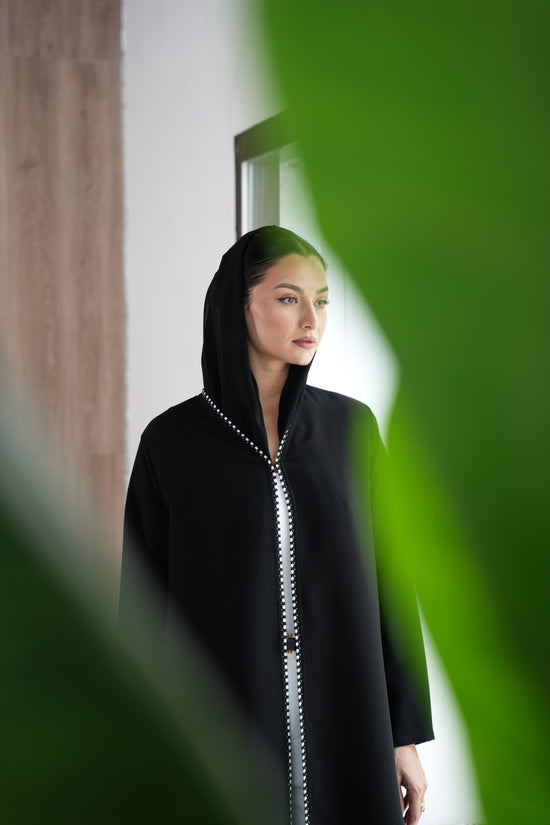 Italian Crepe Abaya – Black Elegance