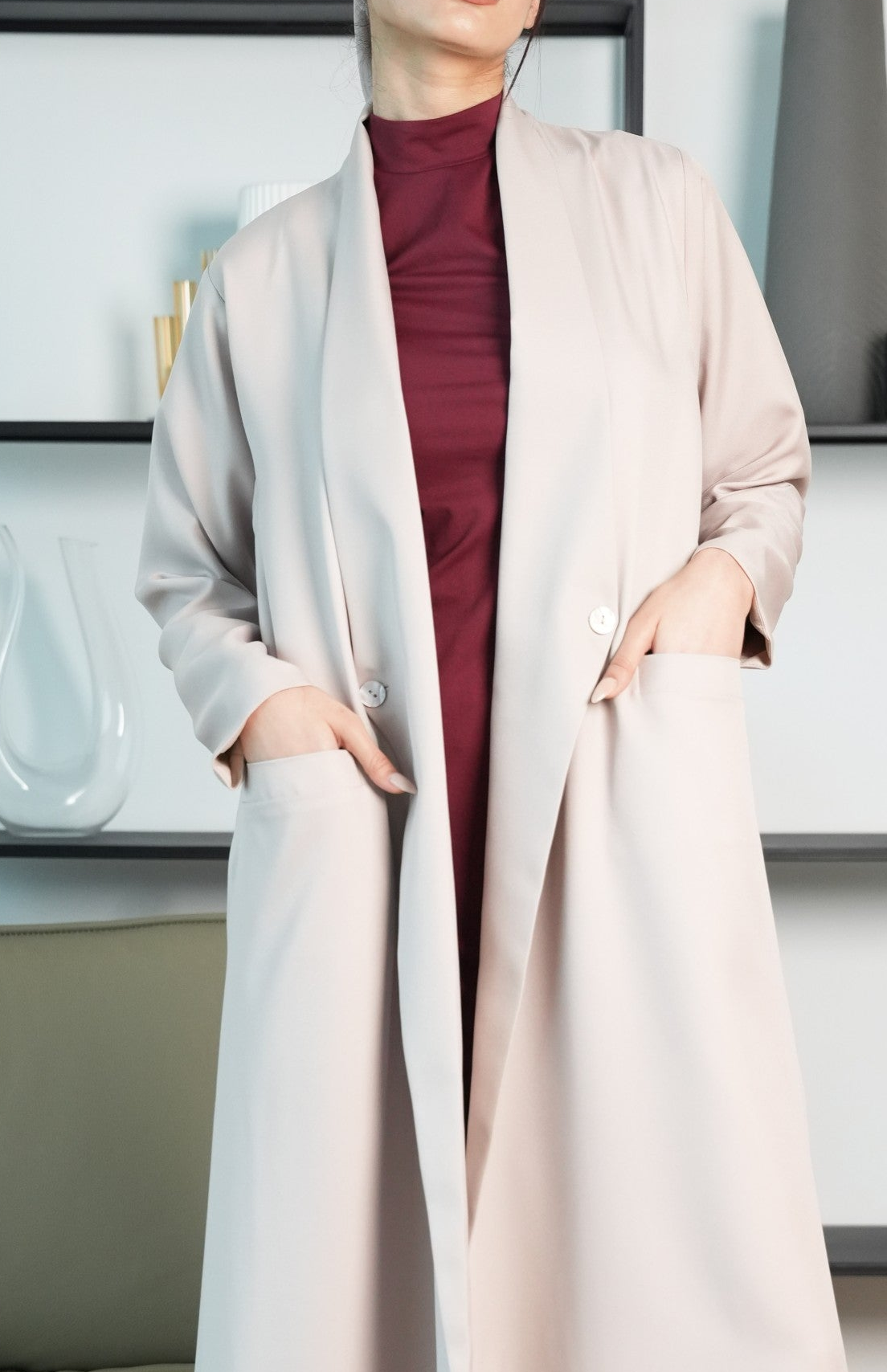 Light Standing Crepe Abaya – Effortless Everyday