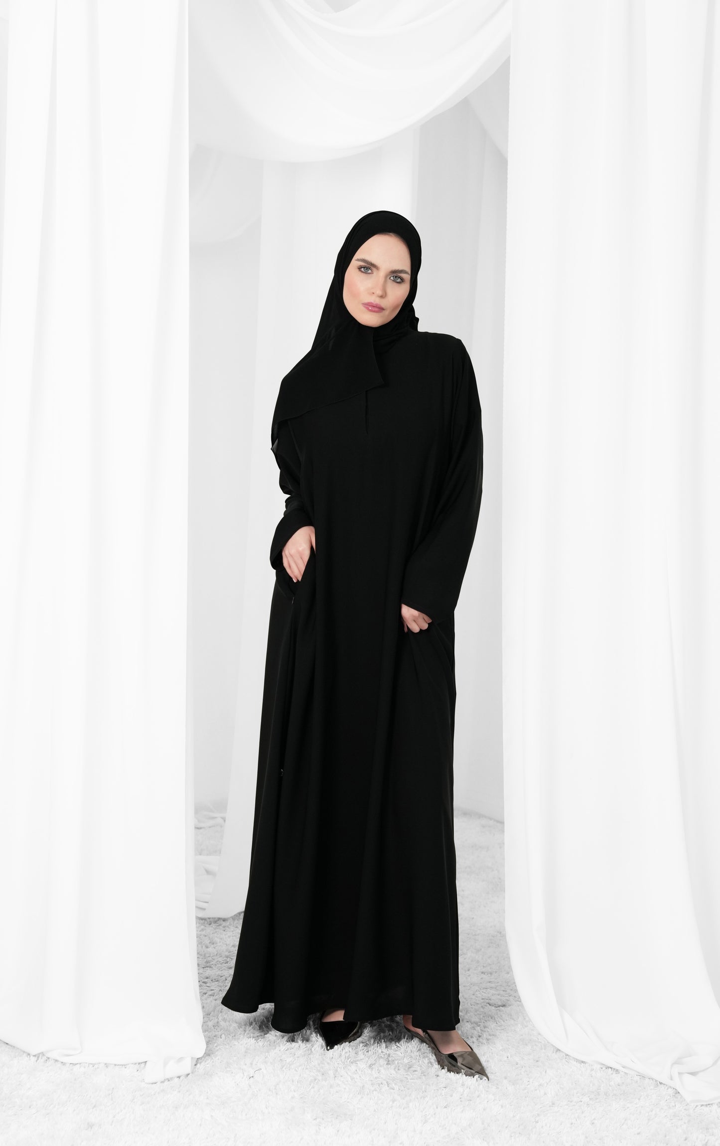 Umrah abaya