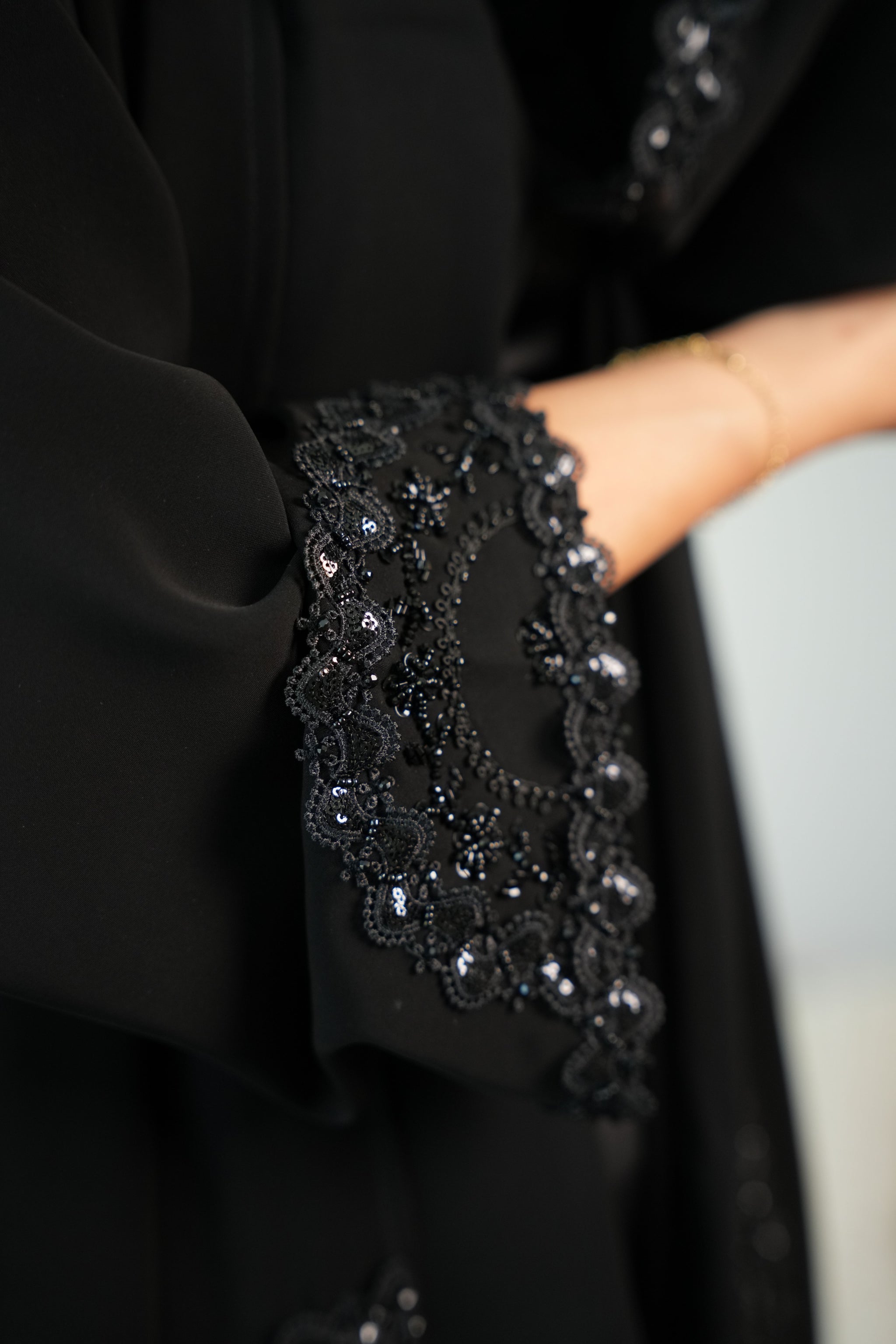 Victory Kuwaiti Crepe with Dantil