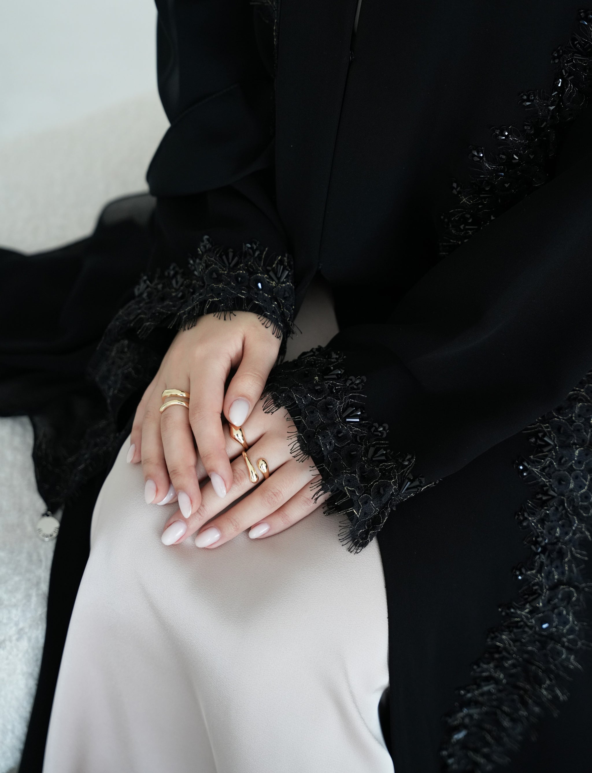 Kuwaiti crepe Abaya