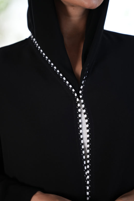 Italian Crepe Abaya – Black Elegance