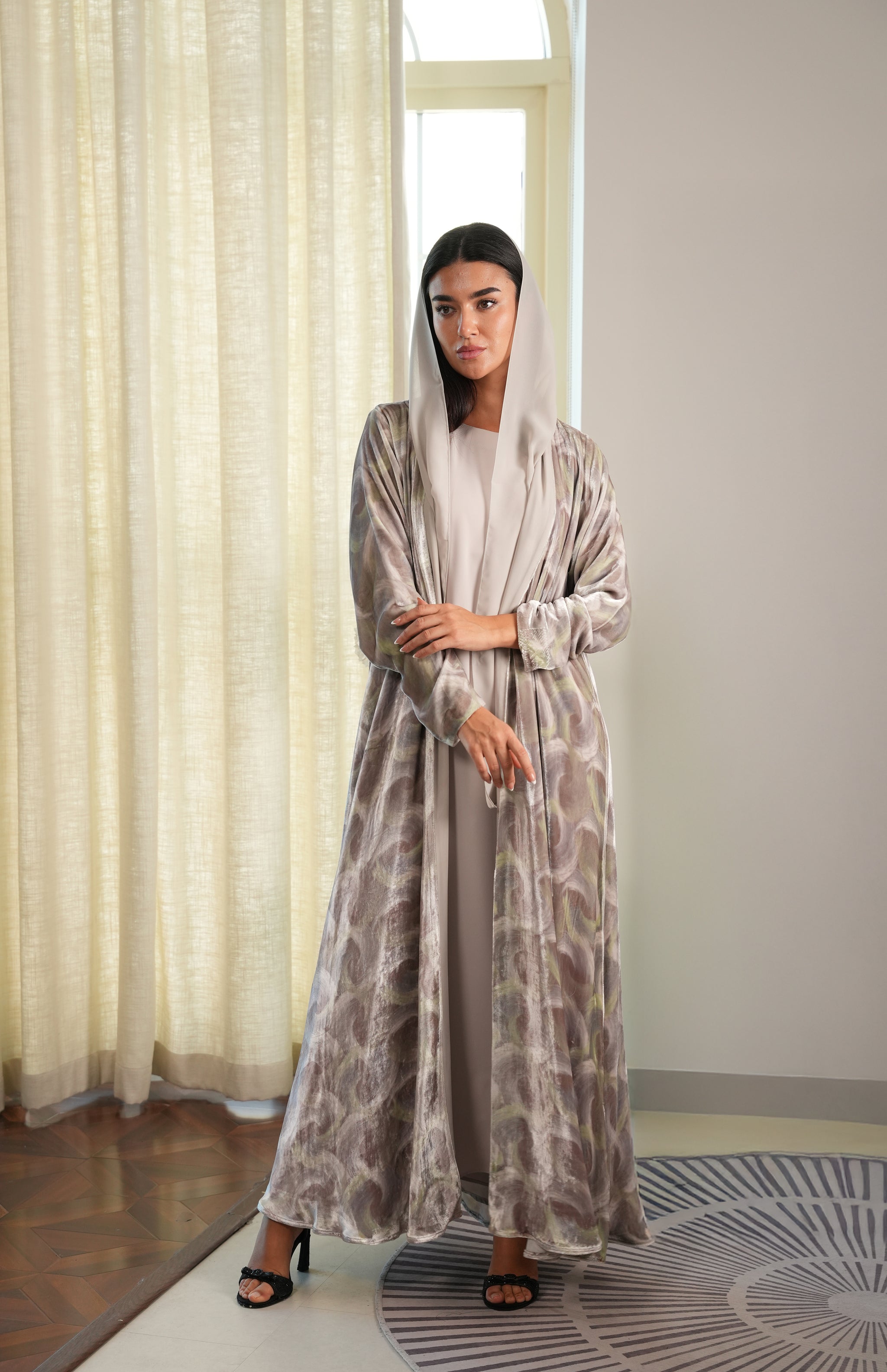 Silk Velvet Abaya - Gray and Green