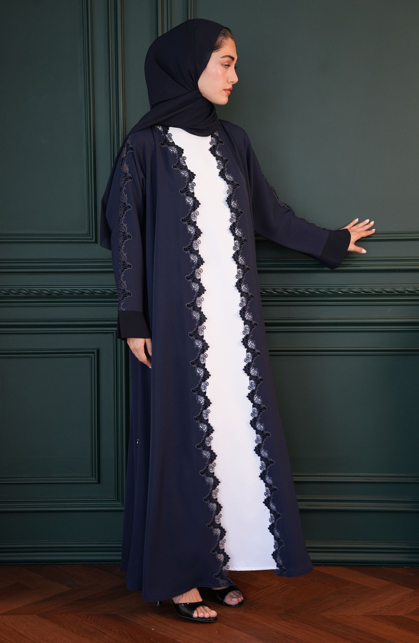 Internet fabric - embroidered lace Abaya