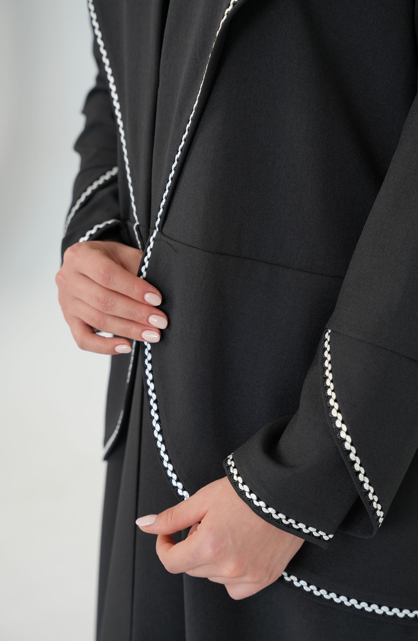 Linen Crepe Abaya with White Lace